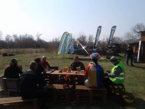 received_275245430032318